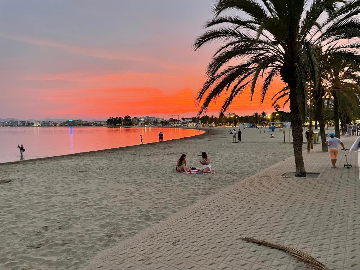 Santa Beach Roses Esterno foto